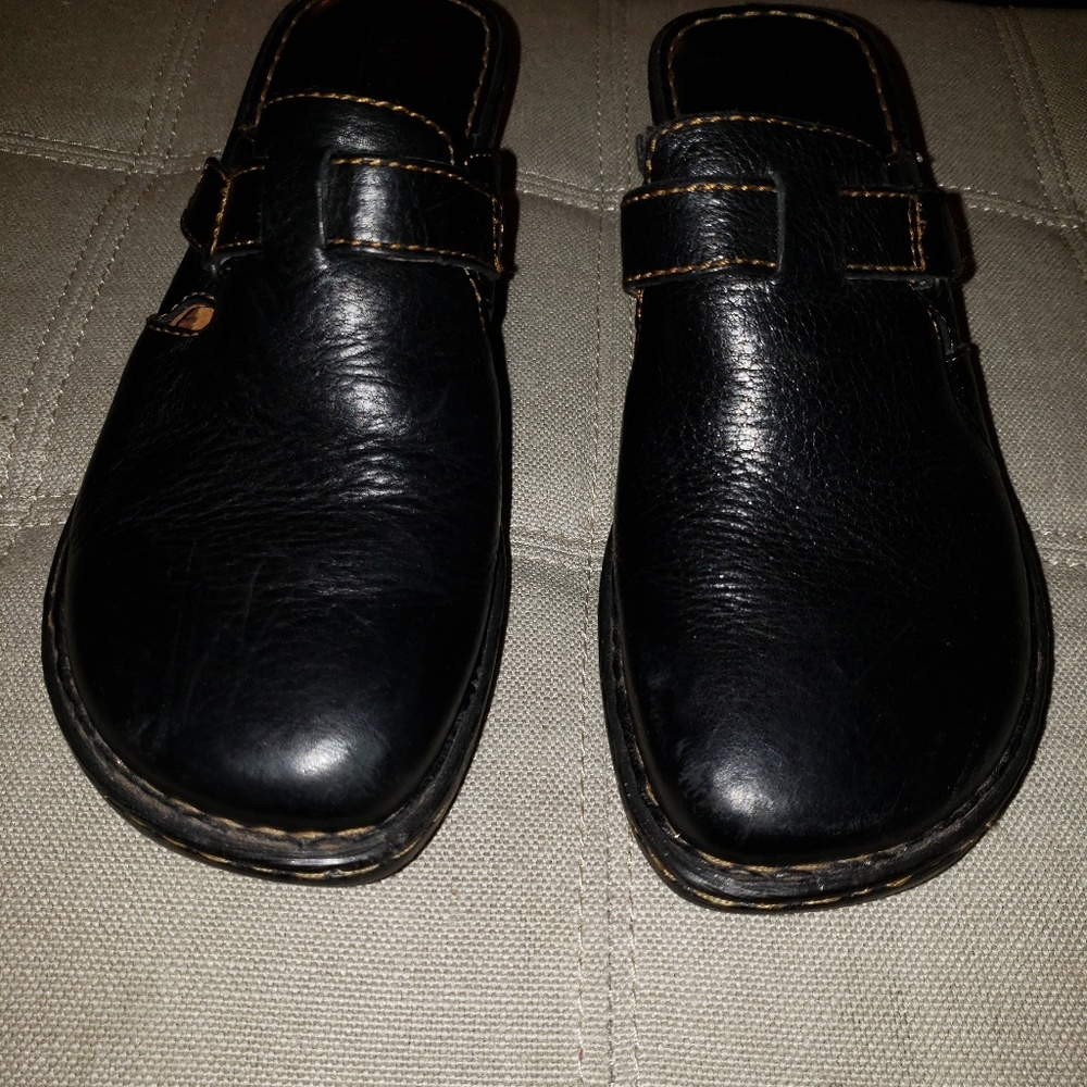 Black Born Leather Mule